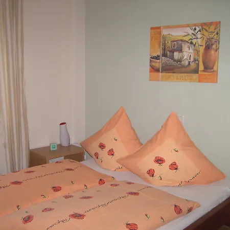 Värdshus Gasthaus Strohe 3*