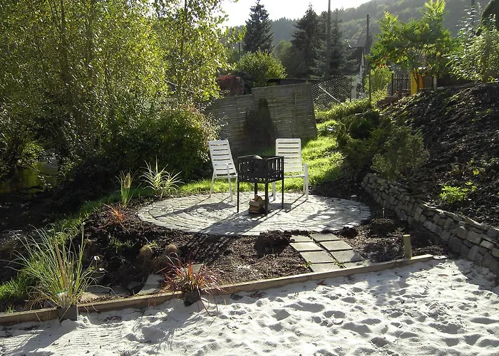 אורחן Gasthaus Strohe 3*